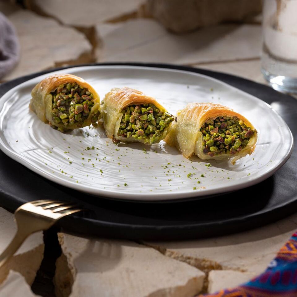 İri Fıstıklı Şöbiyet