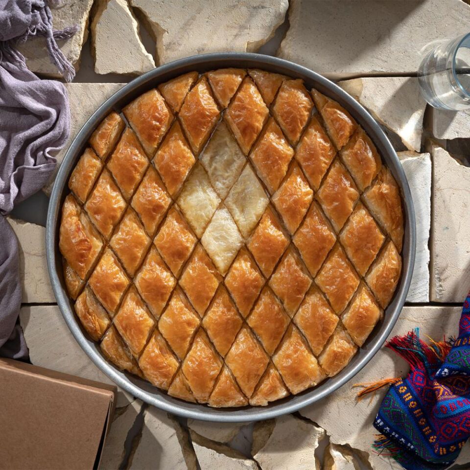 Sade Kaymaklı Baklava